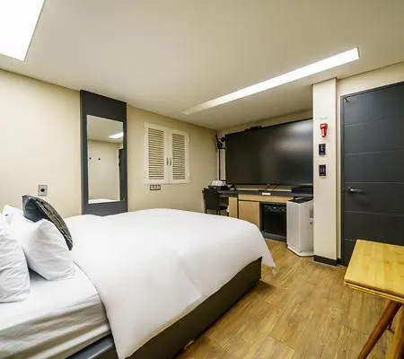 Bulgwang 3S Hotel